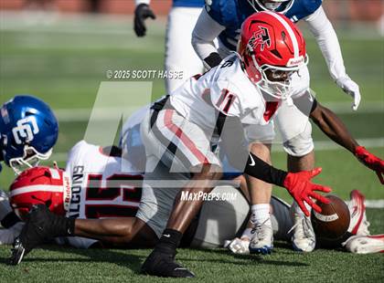 Thumbnail 1 in Catholic Central vs. East Kentwood (MSHAA D-1 semi-final) photogallery.