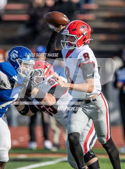 Thumbnail 2 in Catholic Central vs. East Kentwood (MSHAA D-1 semi-final) photogallery.