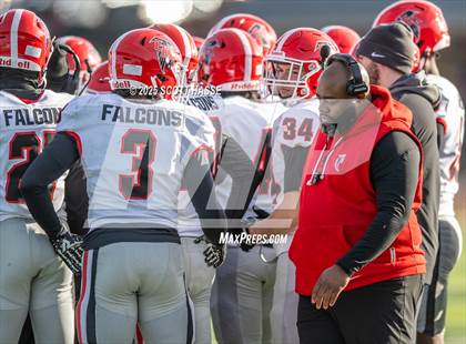 Thumbnail 2 in Catholic Central vs. East Kentwood (MSHAA D-1 semi-final) photogallery.