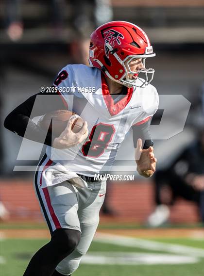 Thumbnail 2 in Catholic Central vs. East Kentwood (MSHAA D-1 semi-final) photogallery.