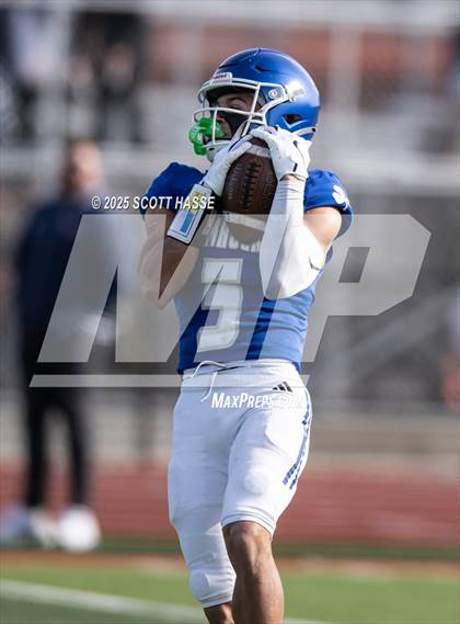 Thumbnail 3 in Catholic Central vs. East Kentwood (MSHAA D-1 semi-final) photogallery.