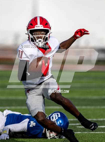 Thumbnail 1 in Catholic Central vs. East Kentwood (MSHAA D-1 semi-final) photogallery.