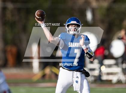 Thumbnail 1 in Catholic Central vs. East Kentwood (MSHAA D-1 semi-final) photogallery.