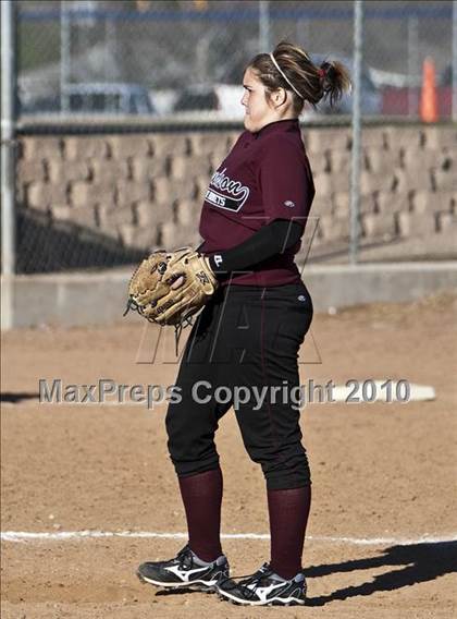 Thumbnail 1 in Summit vs. Hudson (Brewer Tournament) photogallery.