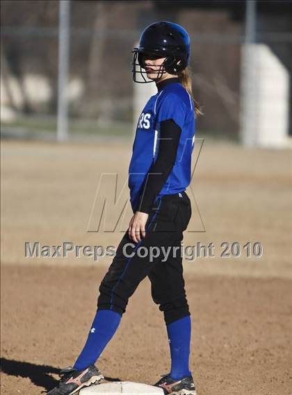 Thumbnail 3 in Summit vs. Hudson (Brewer Tournament) photogallery.