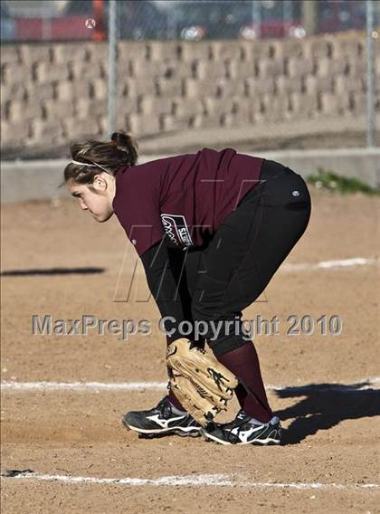Thumbnail 3 in Summit vs. Hudson (Brewer Tournament) photogallery.