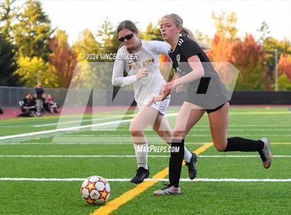 Thumbnail 3 in White River @ Bonney Lake photogallery.