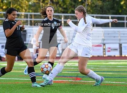 Thumbnail 3 in White River @ Bonney Lake photogallery.