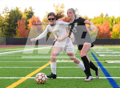 Thumbnail 1 in White River @ Bonney Lake photogallery.