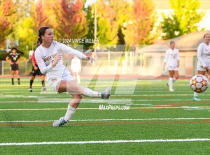 Thumbnail 2 in White River @ Bonney Lake photogallery.