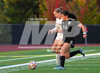 Thumbnail 3 in White River @ Bonney Lake photogallery.
