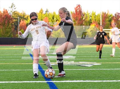 Thumbnail 2 in White River @ Bonney Lake photogallery.