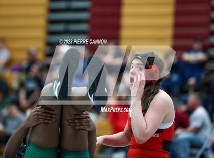 Thumbnail 2 in VHSL 1A-6A Finals photogallery.