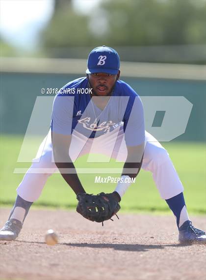 Thumbnail 1 in Sahuaro @ Buena photogallery.