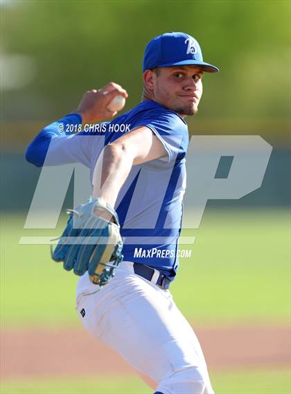 Thumbnail 1 in Sahuaro @ Buena photogallery.