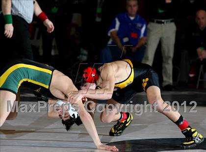 Thumbnail 2 in Suffolk County Championships (Finals D1 99-138 lbs) photogallery.