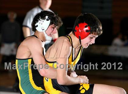 Thumbnail 2 in Suffolk County Championships (Finals D1 99-138 lbs) photogallery.