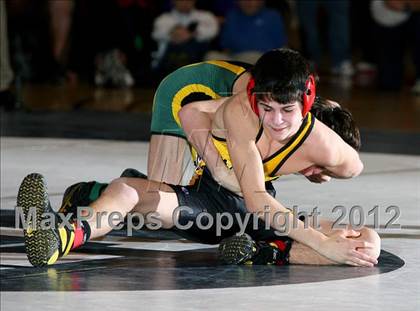 Thumbnail 3 in Suffolk County Championships (Finals D1 99-138 lbs) photogallery.