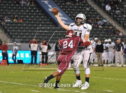 Thumbnail 3 in Central Catholic vs. St. Margaret's (CIF State Final DIV 4) photogallery.