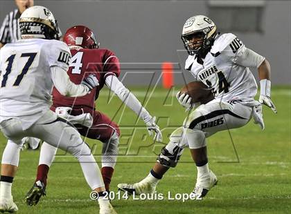 Thumbnail 3 in Central Catholic vs. St. Margaret's (CIF State Final DIV 4) photogallery.