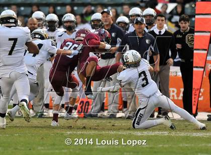 Thumbnail 3 in Central Catholic vs. St. Margaret's (CIF State Final DIV 4) photogallery.