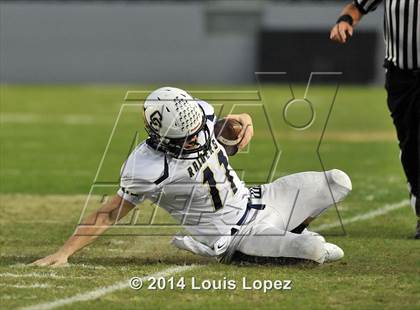 Thumbnail 3 in Central Catholic vs. St. Margaret's (CIF State Final DIV 4) photogallery.
