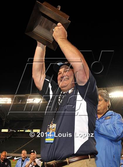 Thumbnail 3 in Central Catholic vs. St. Margaret's (CIF State Final DIV 4) photogallery.
