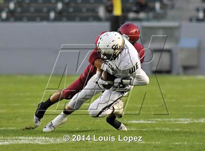 Thumbnail 3 in Central Catholic vs. St. Margaret's (CIF State Final DIV 4) photogallery.