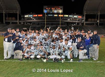 Thumbnail 2 in Central Catholic vs. St. Margaret's (CIF State Final DIV 4) photogallery.