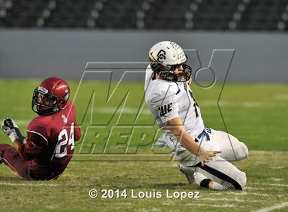 Thumbnail 1 in Central Catholic vs. St. Margaret's (CIF State Final DIV 4) photogallery.