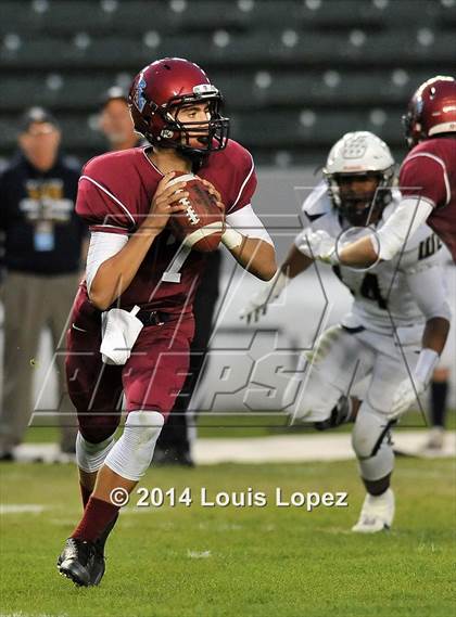 Thumbnail 3 in Central Catholic vs. St. Margaret's (CIF State Final DIV 4) photogallery.