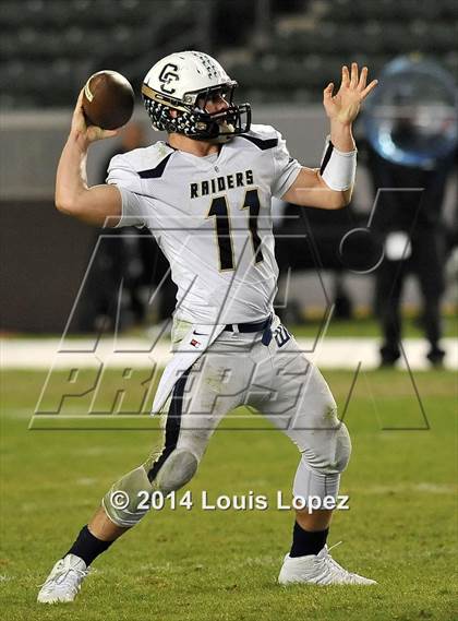 Thumbnail 2 in Central Catholic vs. St. Margaret's (CIF State Final DIV 4) photogallery.