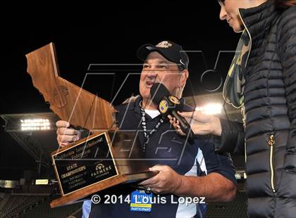 Thumbnail 2 in Central Catholic vs. St. Margaret's (CIF State Final DIV 4) photogallery.