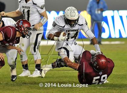 Thumbnail 3 in Central Catholic vs. St. Margaret's (CIF State Final DIV 4) photogallery.