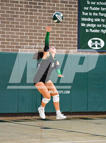 Thumbnail 1 in Rudder vs Smithville photogallery.