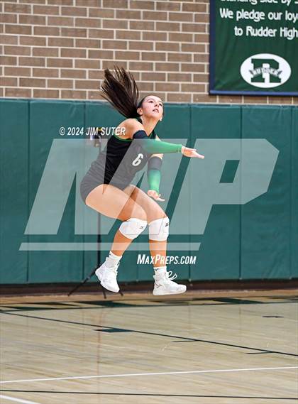 Thumbnail 2 in Rudder vs Smithville photogallery.