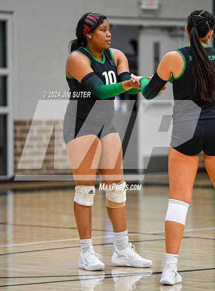 Thumbnail 1 in Rudder vs Smithville photogallery.