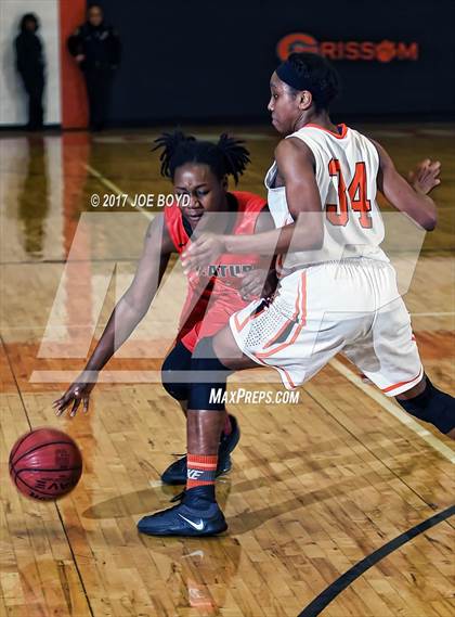 Thumbnail 1 in Decatur @ Grissom photogallery.