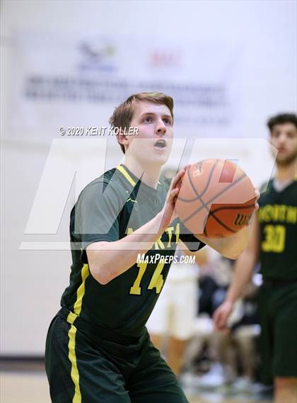 Thumbnail 2 in Grosse Pointe North @ Utica Eisenhower photogallery.