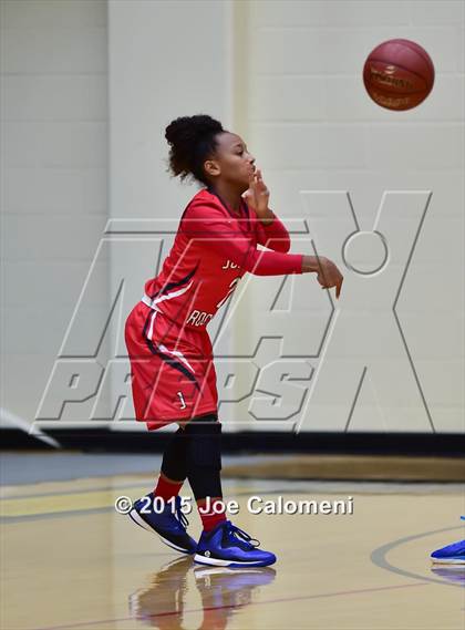 Thumbnail 3 in Judson @ MacArthur [Douglas] photogallery.