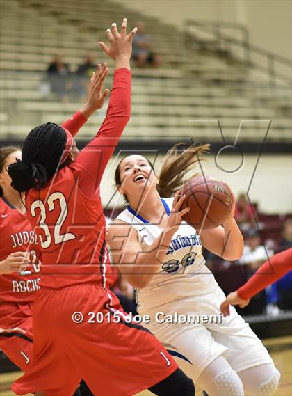 Thumbnail 1 in Judson @ MacArthur [Douglas] photogallery.