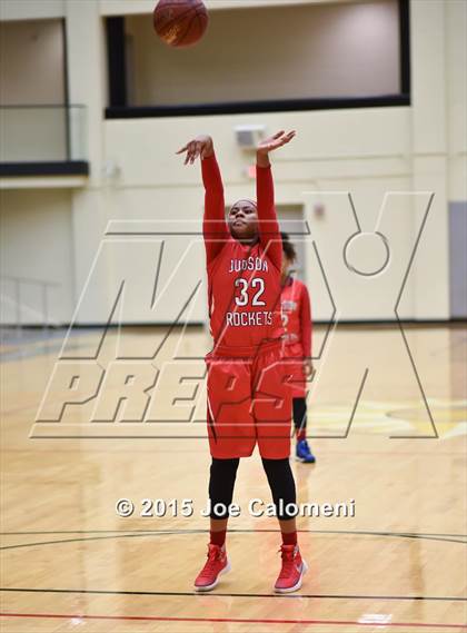 Thumbnail 1 in Judson @ MacArthur [Douglas] photogallery.