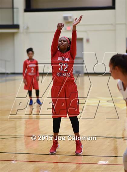 Thumbnail 1 in Judson @ MacArthur [Douglas] photogallery.