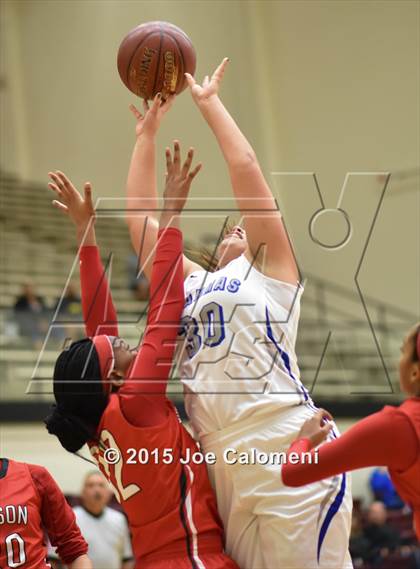 Thumbnail 2 in Judson @ MacArthur [Douglas] photogallery.