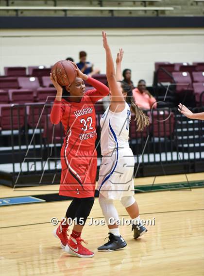 Thumbnail 2 in Judson @ MacArthur [Douglas] photogallery.