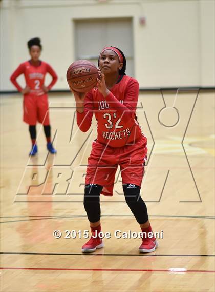 Thumbnail 1 in Judson @ MacArthur [Douglas] photogallery.