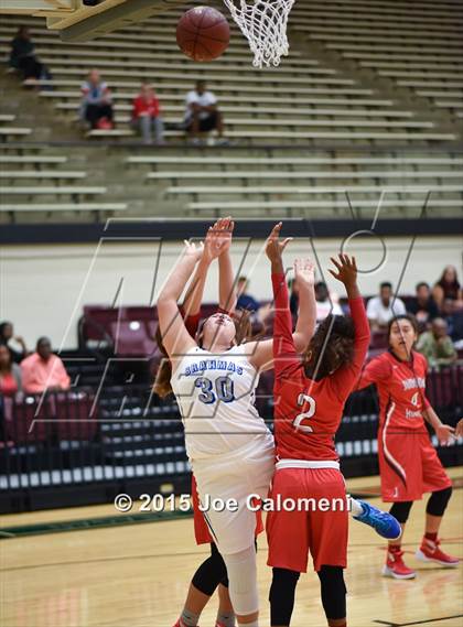 Thumbnail 1 in Judson @ MacArthur [Douglas] photogallery.