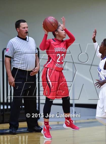 Thumbnail 3 in Judson @ MacArthur [Douglas] photogallery.