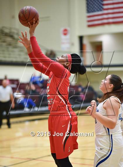 Thumbnail 1 in Judson @ MacArthur [Douglas] photogallery.