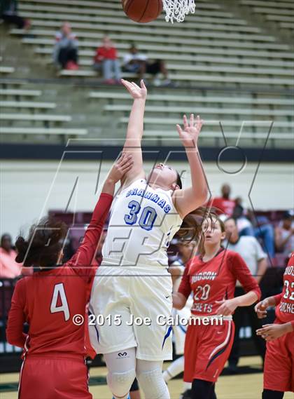 Thumbnail 3 in Judson @ MacArthur [Douglas] photogallery.